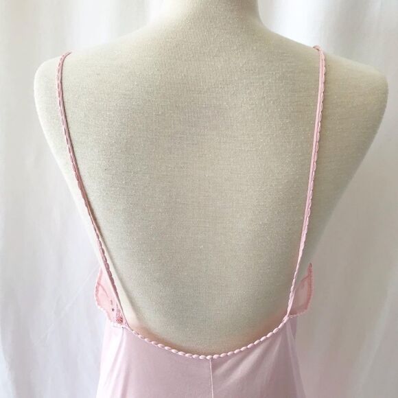 Vintage Dominique pink nylon nightgown size M - Picture 8 of 10